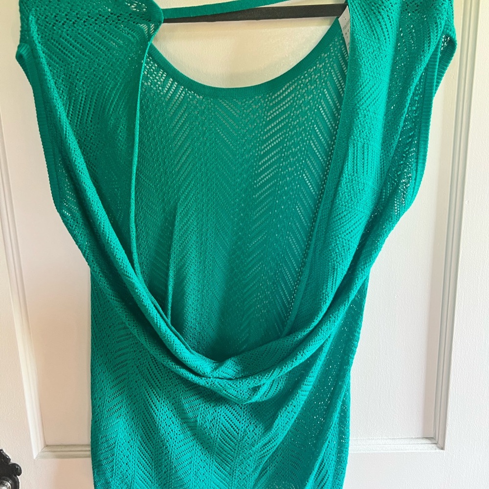 Backless top. BNWT